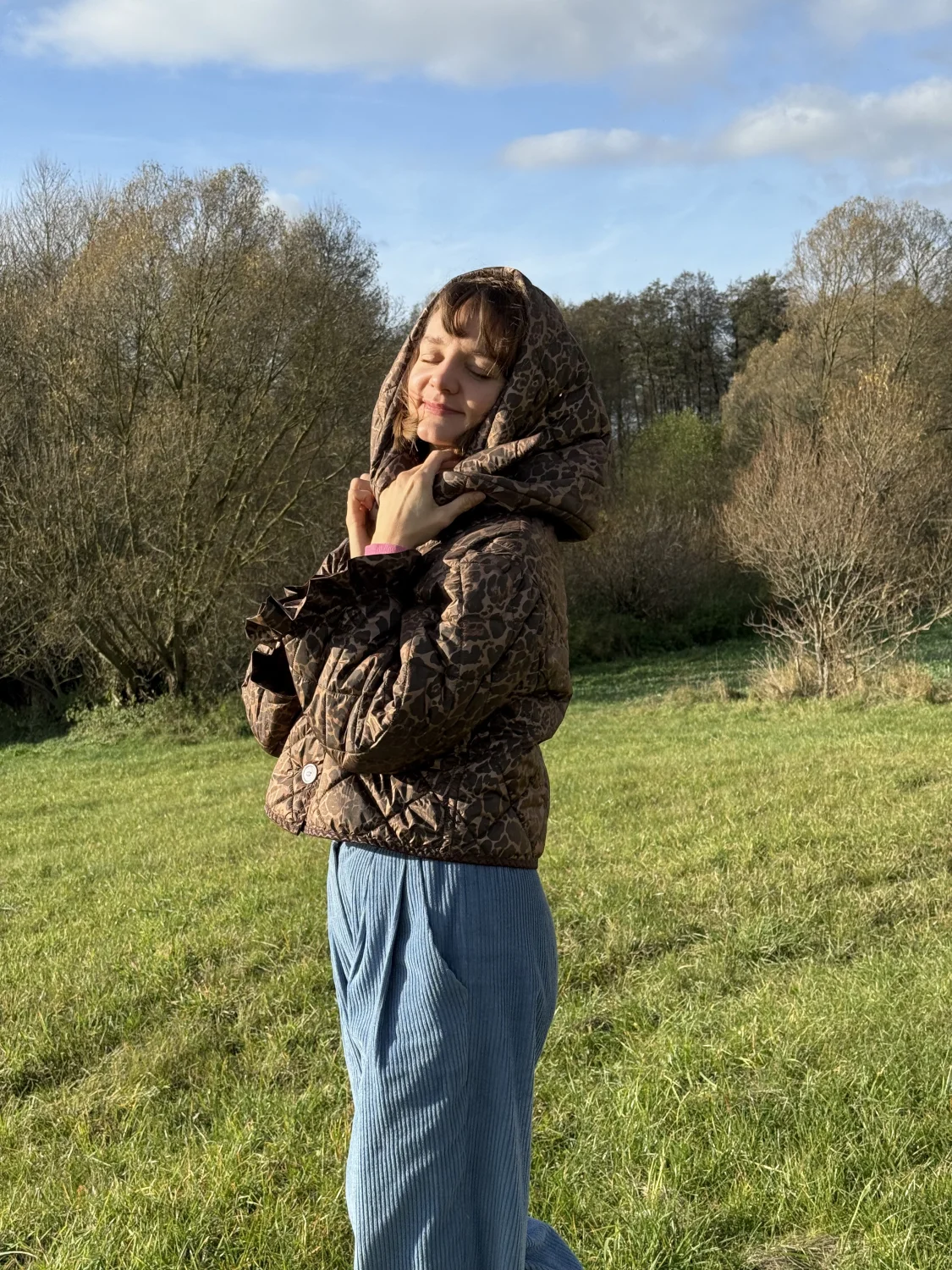 Pikowany kaptur w panterkę 