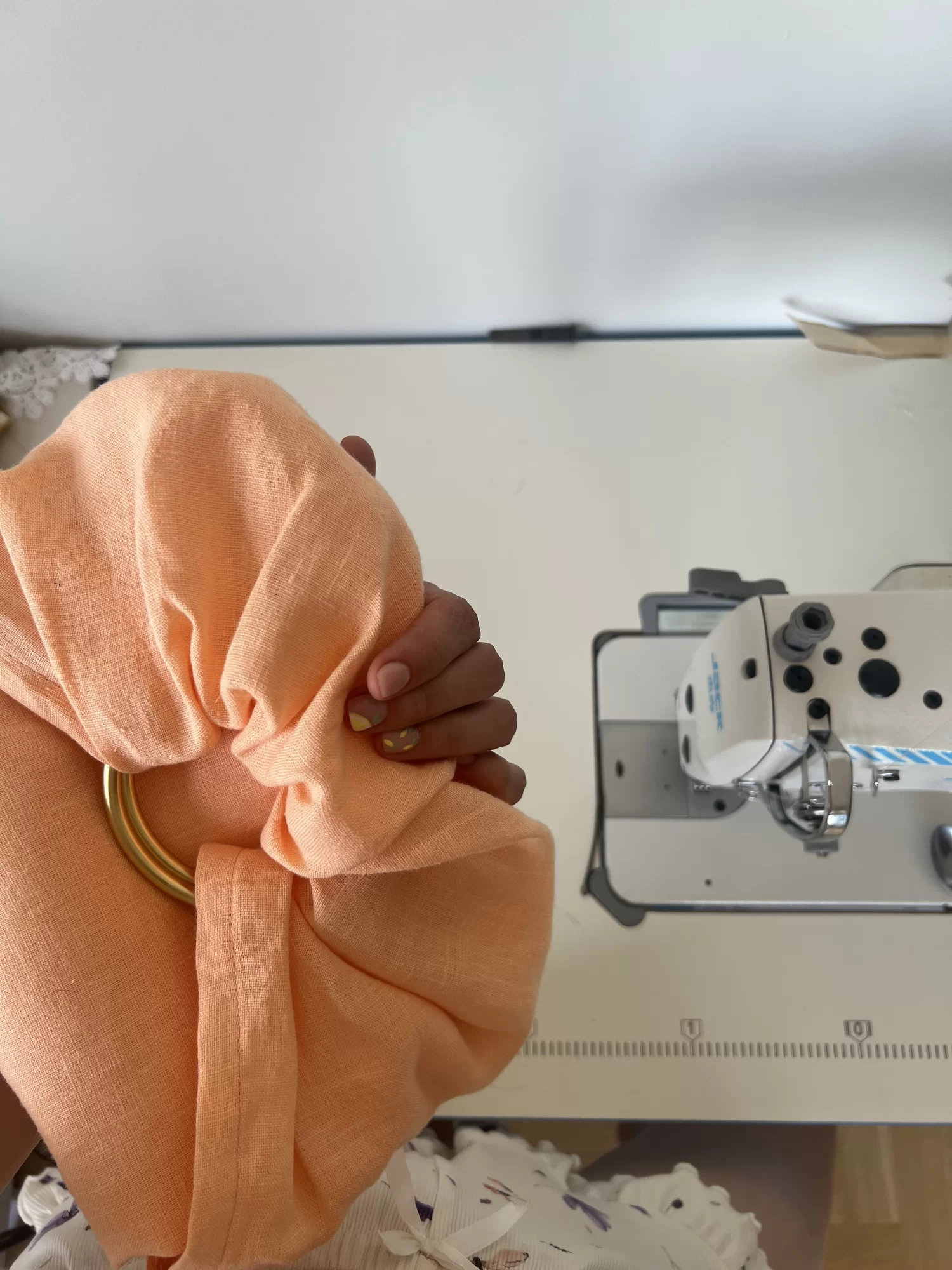 Lniana chusta kółkowa  SWEET 