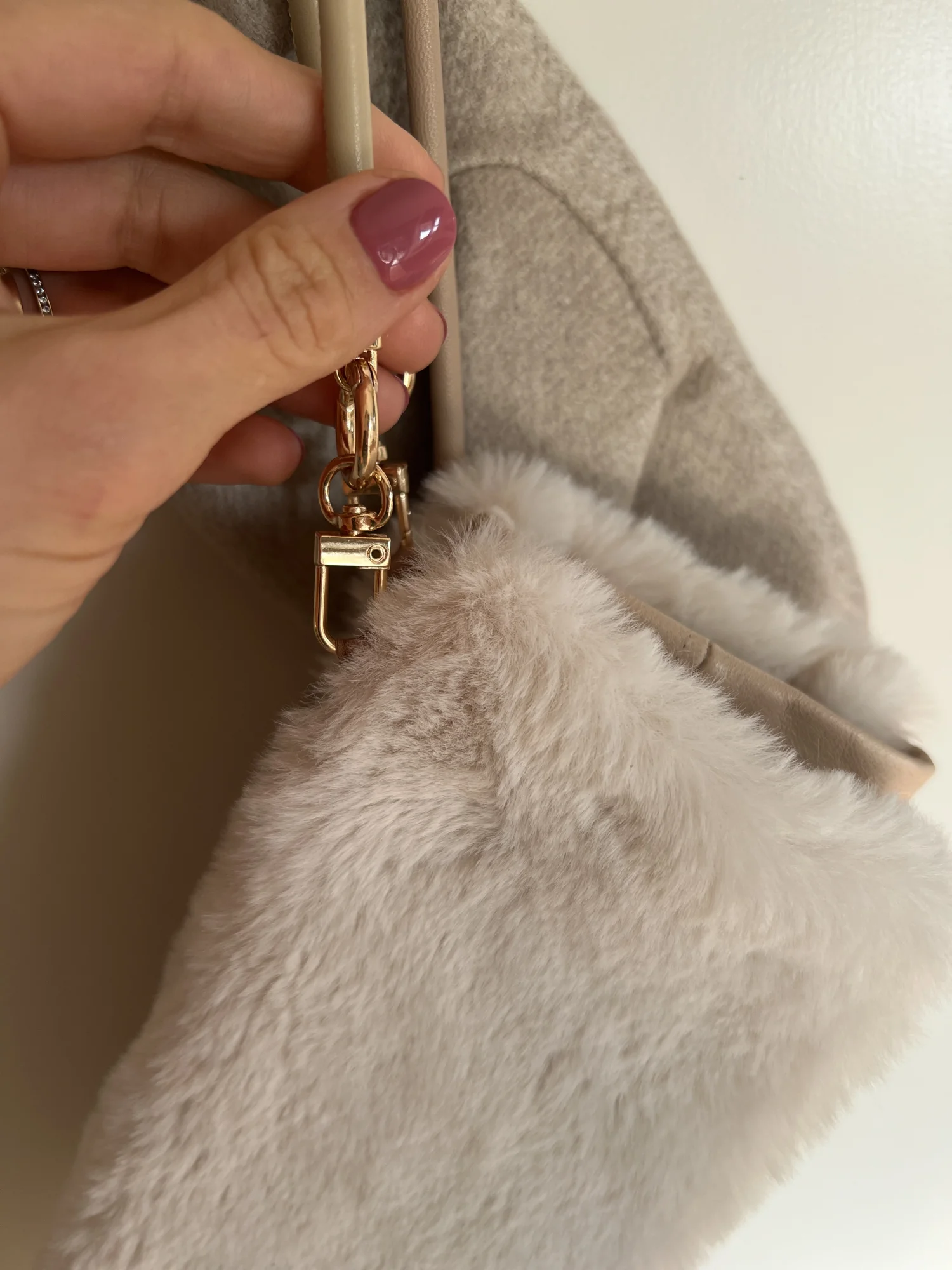 Cieplutkie rękawiczki połączenie skóry naturalnej i futerka 