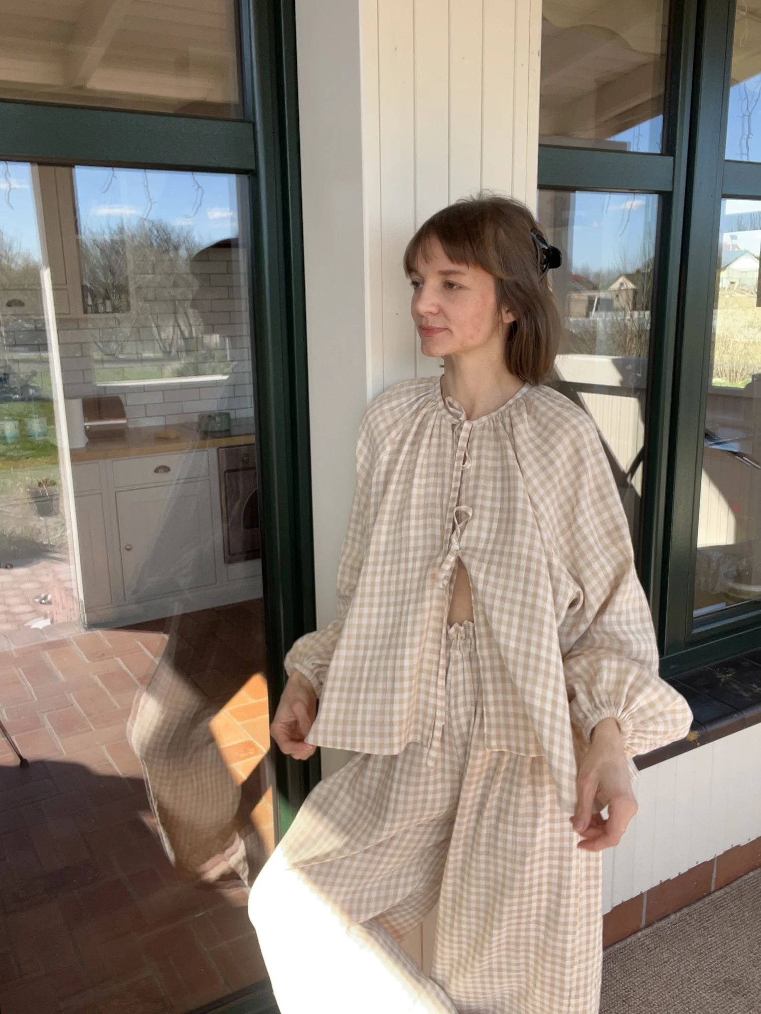 Dwustronna Muślinowa koszula wiązana przy szyi Bella