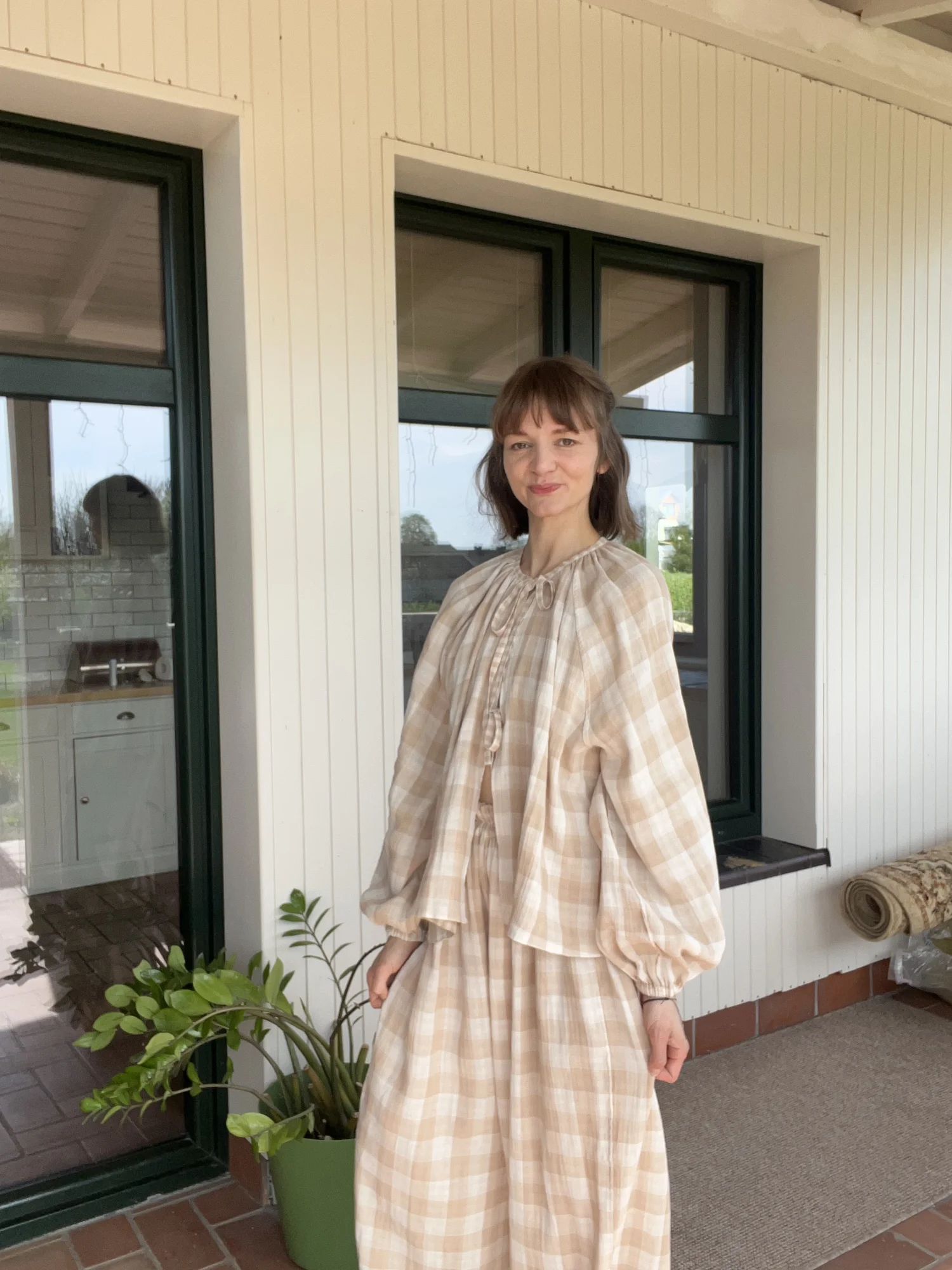 Dwustronna Muślinowa koszula wiązana przy szyi Bella