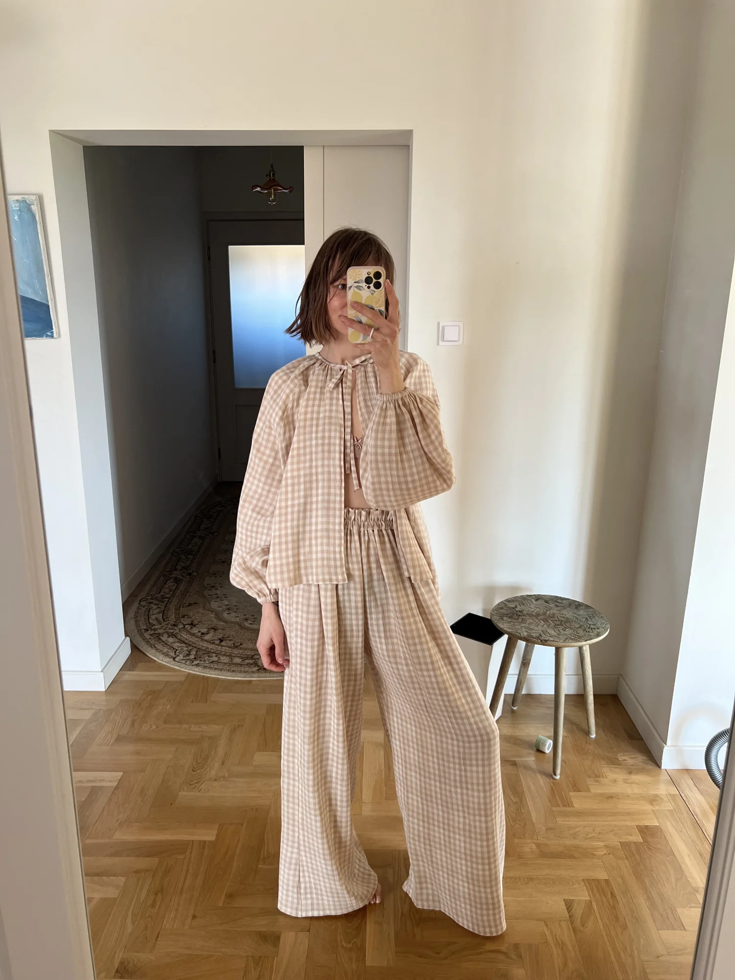 Dwustronna Muślinowa koszula wiązana przy szyi Bella