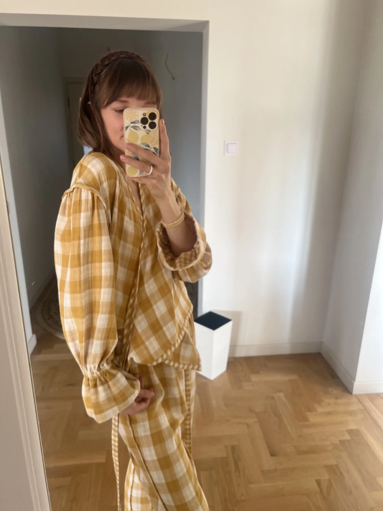 Muślinowe spodnie z falbanką-dwustronne