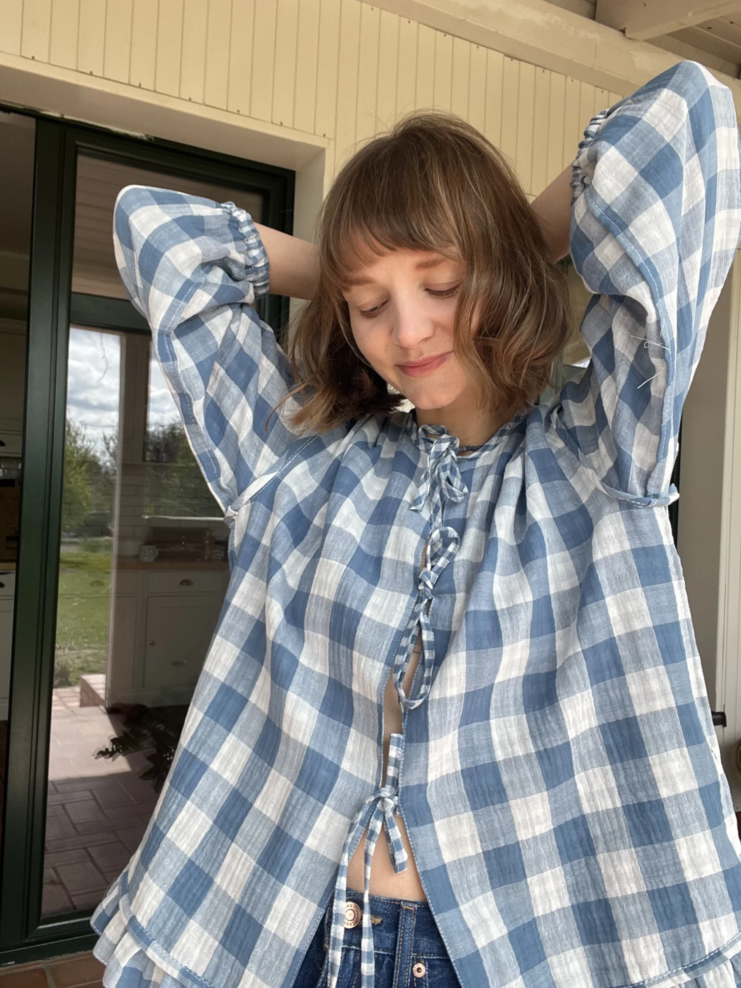 Dwustronna Muślinowa koszula z wiązaniem i falbanką Kelly