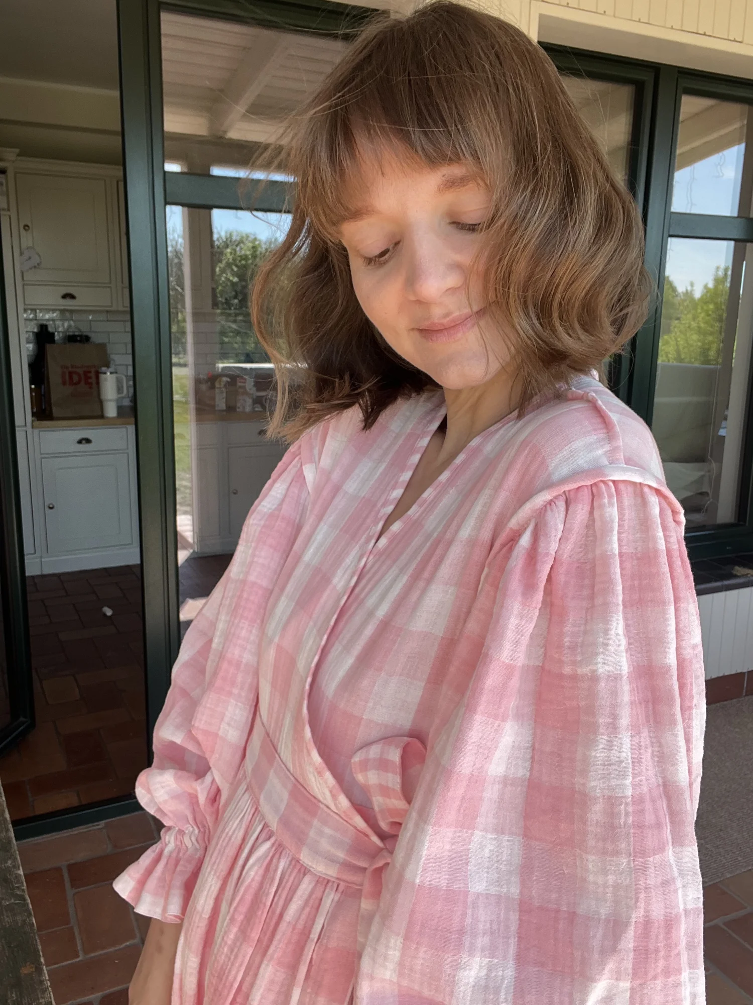 Dwustronna kopertowa sukienka Charlotte